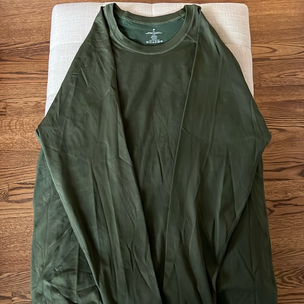 Fabletics men’s long sleeve shirt